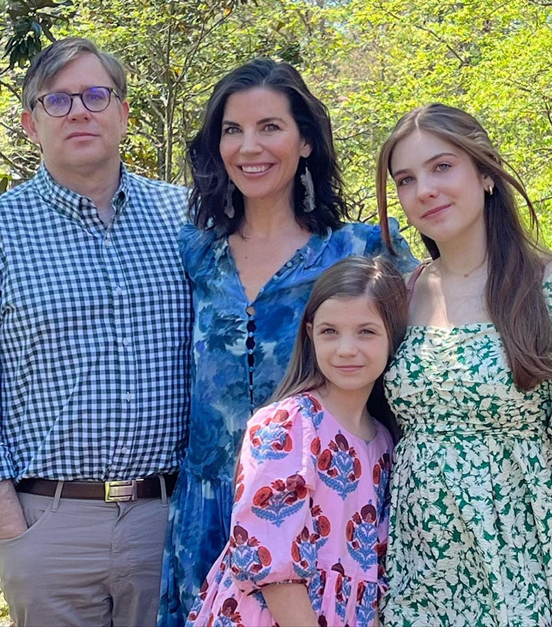 cr-smith-family-easter-2023-crop